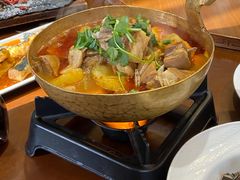 -东口码头·烧鸽子·鱼头泡饼·地方菜(金鹰悦城店)