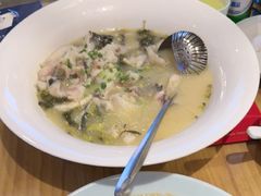 -严记小天府酸菜鱼(西四路店)