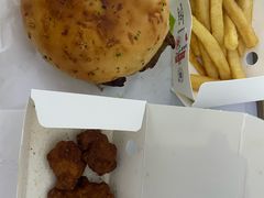 -必胜客(绿地新都会店)