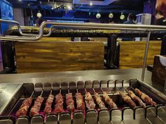 -麦凯伦烧烤·精酿超级工厂店(金桥总店)