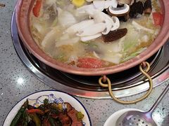 -阿婆情腊排骨火锅(金虹路店)