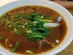 红烧牛肉面-台北楚楚园馅饼粥(虹桥南丰城店)