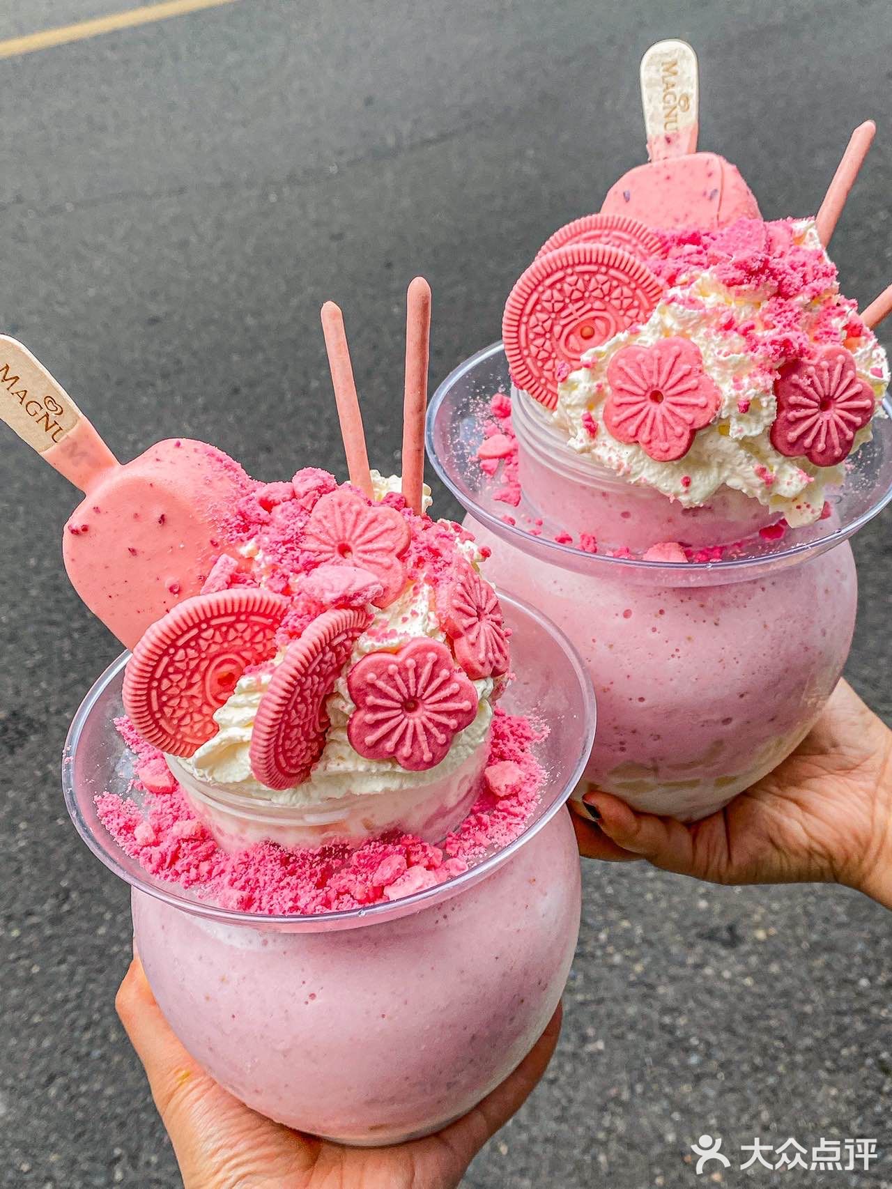 答应我五一来成都春熙路喝这杯水牛奶咖啡‼️