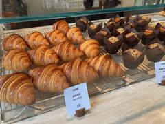 -VERIE BAKEHOUSE