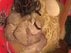 武藏浓厚豚骨拉面-平成屋·午肴夜酒(四川北路店)