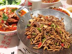 -堂瓦里·33年传统赣菜(第一街区店)