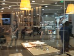 大堂-必胜客(百联又一城店)