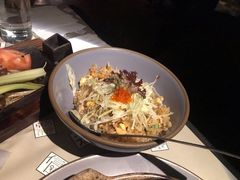 鲑鱼亲子炒饭-穹六人间 people 6(岳阳路店)