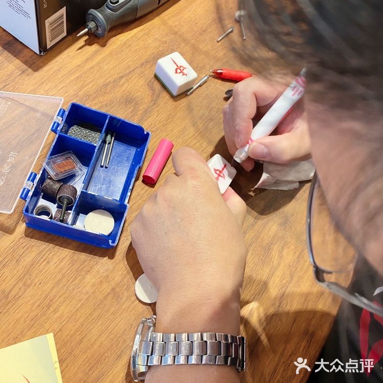 无论是厨娘酒娘还是花姑娘，也算开发出了咱的各种潜能