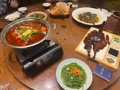 -老滇山寨•云南特色菜•地方菜•民族风情歌舞表演(金碧店)