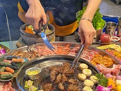 -哈哈碳都·牛肋条无限自助烤肉(台江万达店)