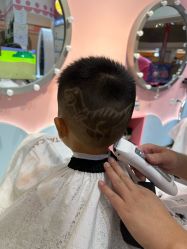 -星咔萌StarCamo儿童剪发(芳圆里IDMALL品牌形象店)