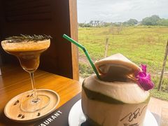 -Chom Cafe and Restaurant