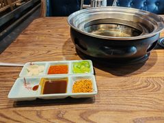 -明洞阿姨·韩式酱蟹烤肉·创意料理(三元桥店)