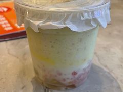 莓莓牛油果-茉沏(万科美好广场店)