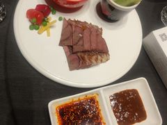 -艳阳天民俗村(公园路店)