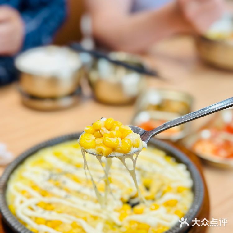 难以置信，米村拌饭要排队❓