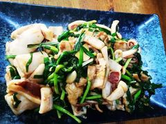 -老东镇啤酒屋海鲜加工·蒸汽海鲜·海鲜烧烤(台东店)