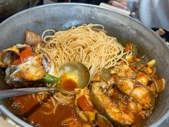 -刘姐啤酒鱼民族演艺餐厅(阳朔美食抗战路店)