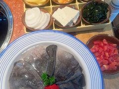 -赵美丽·重庆社区火锅·直营店(火车东站·中豪国际店)