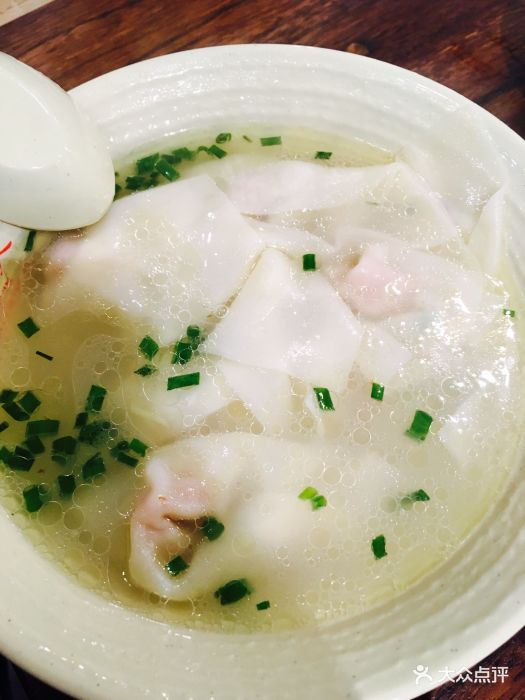 老钟家·成都名小吃(香槟广场店)骨汤抄手图片 - 第4张