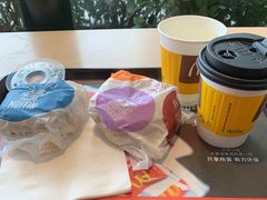 -麦当劳(展览路店)
