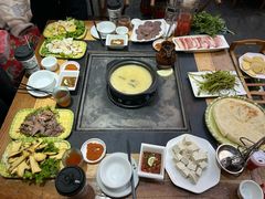 -有一锅·野生菌黑山羊腊排骨火锅(古城北门店)