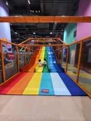 -欧酷世界动力星球(王府井奥莱UP TOWN店)