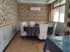 -一口猪海鲜浑锅·东北家常菜