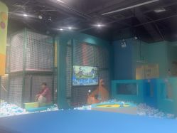 -探奇游乐园(烟台大悦城店)