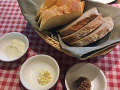 餐前面包-Paulaner·德国帕拉娜自酿啤酒餐厅(海上世界店)