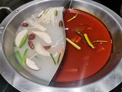 -吴记老锅底麻辣火锅(福州路店)