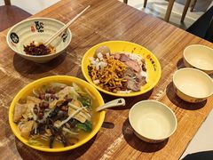 -日头火桂林米粉(兴坪古镇店)