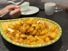 -万重锦·人文川菜馆(骡马市店)