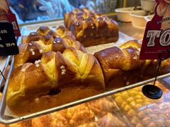 -BUTTERFUL&CREAMOROUS 黄油与面包(三里屯太古里店)