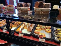 -Salon de The de Joel Robuchon(外滩18号店)