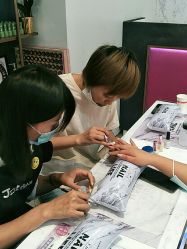 -吉吉靓甲美睫