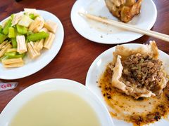 小米粥-宝瑞门钉肉饼店