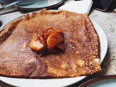 慢炖盐焦糖苹果可丽饼-RAC BAR(安福路店)