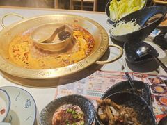 -哥老官重庆美蛙鱼头(西湖银泰十一哥店)