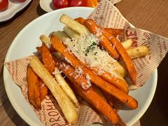 -芭莉与彩虹西餐厅(成都合生汇店)