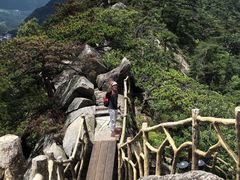 -罗田薄刀峰风景区