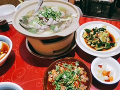 -冯烫烫跷脚牛肉·川菜小馆(武胜西街店)