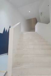 -微笑雨嘉造型护肤