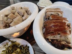 烤乳猪-姐妹临高乳猪店(海垦路店)