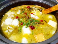 -周鱼小馆石锅酸菜鱼(活力汇店)