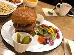 -HELLO 27 意面·沙拉·帕尼尼