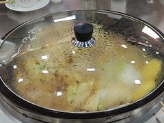 -屯老二农家铁锅炖·行业领军者(梅江店)