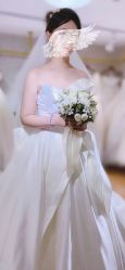 -LOVINA洛维娜婚纱礼服