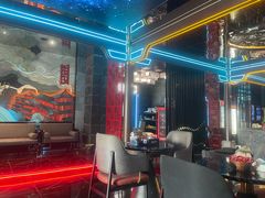 -屋有岛沉浸游戏旗舰店(中山公园店)